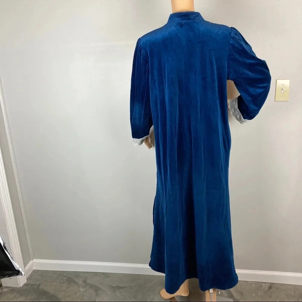 Vintage Maggie McQuade Blue Velvet w/Lace Nightgown Duster Womens Small 1/4 Zip - Picture 2 of 8